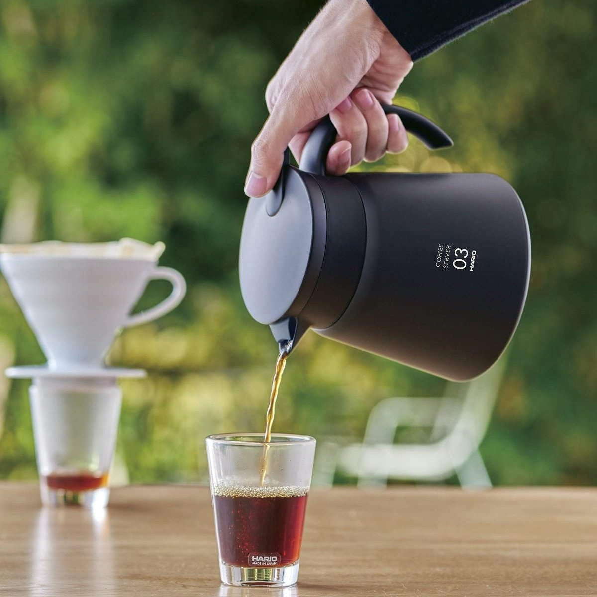 Hario V60 03 Yalıtımlı Paslanmaz Servis Sürahisi 0.8 Lt Siyah