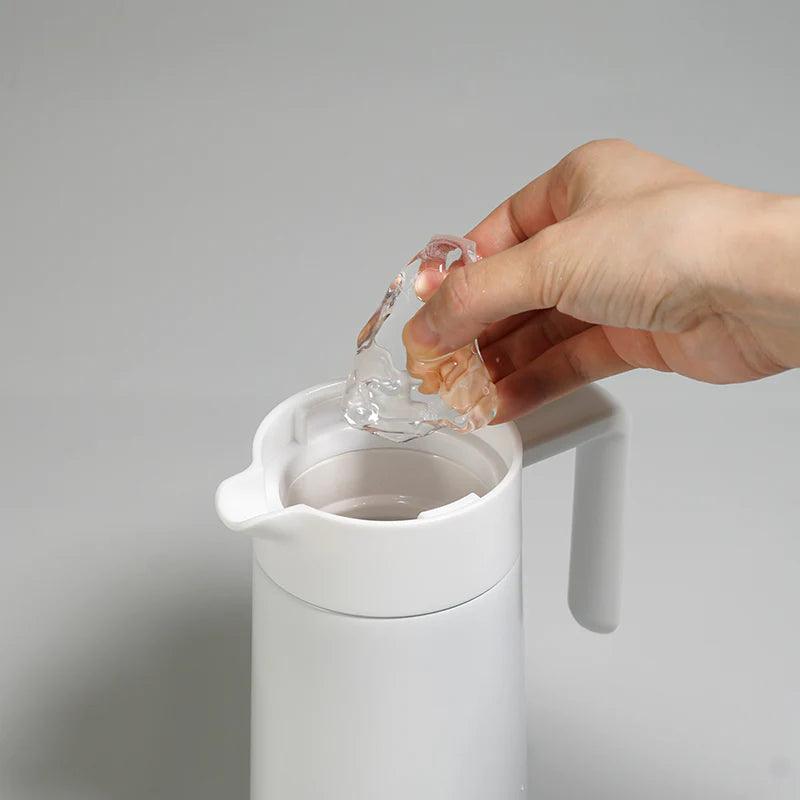 Hario Yalıtımlı Servis Sürahisi (800 ml) – Beyaz