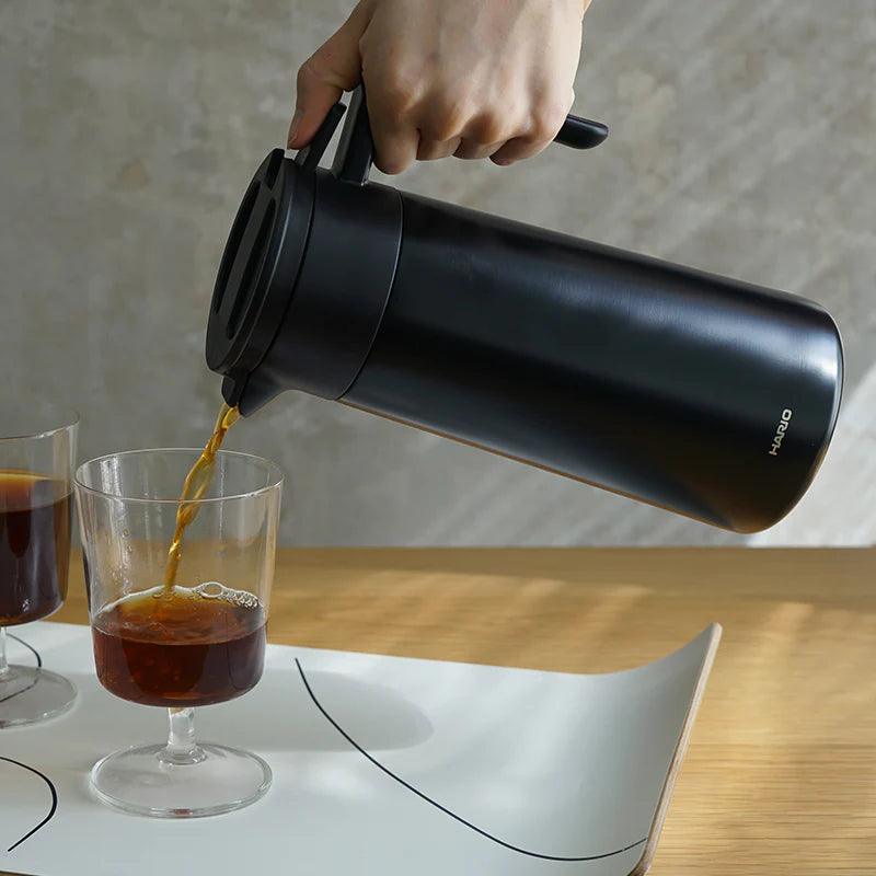 Hario Yalıtımlı Servis Sürahisi (800 ml) – Siyah