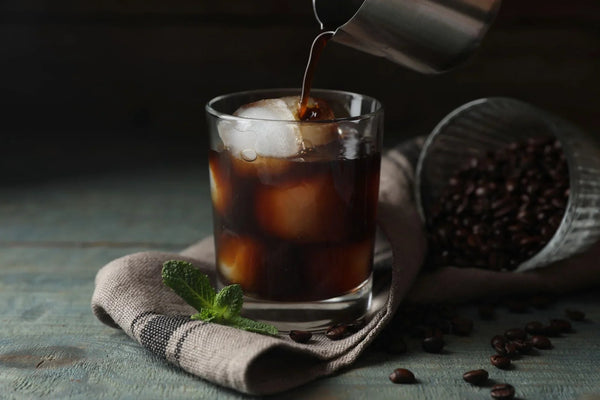 Evde Cold Brew İçin En İyi Ekipman Hangisi? Şişe, Sürahi ve Set Karşılaştırması - kahvebi